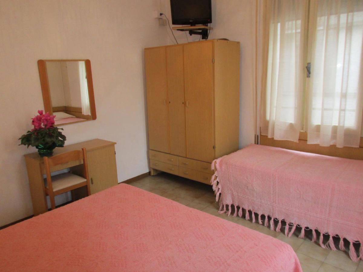 Hotel Pensione Ornella Cesenatico Exterior photo